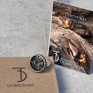 Pierścionek w srebrze z zielonym bursztynem Galeria bursztyn Tadeusz Dobkowski 8652.jpg