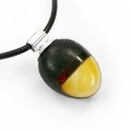 Wisiorek owalny z żółtym bursztynem, srebrem i czarnym dębem 5408