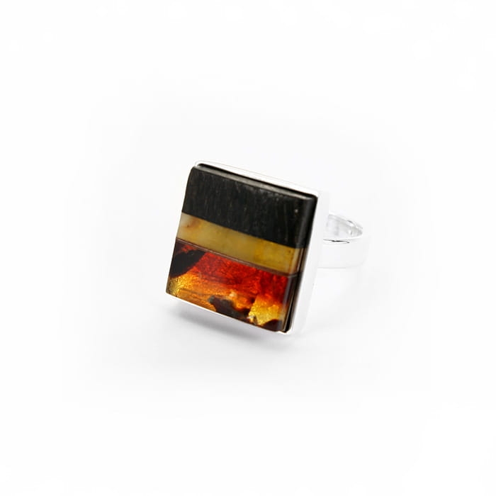 Pierścionek Galeria Bursztyn tadeusz Dobkowski czarny dąb  srebro kwadratowy regulowany amber 5165.jpg