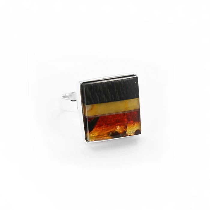 Pierścionek Galeria Bursztyn tadeusz Dobkowski czarny dąb  srebro kwadratowy regulowany amber 5166.jpg