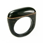 Pierścionek owalny rozmiar 17 bursztyn czarny dąb 9847