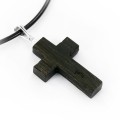 Wisiorek krzyżyk 30mm mały bursztyn czarny dąb srebro 5735