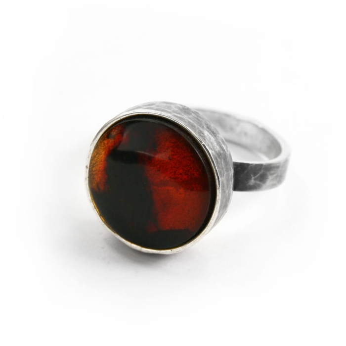 Pierścionek srebrny okrągły bursztyn czarny dąb amber wood silver Galeria Bursztyn Tadeusz Dobkowski 6424.jpg