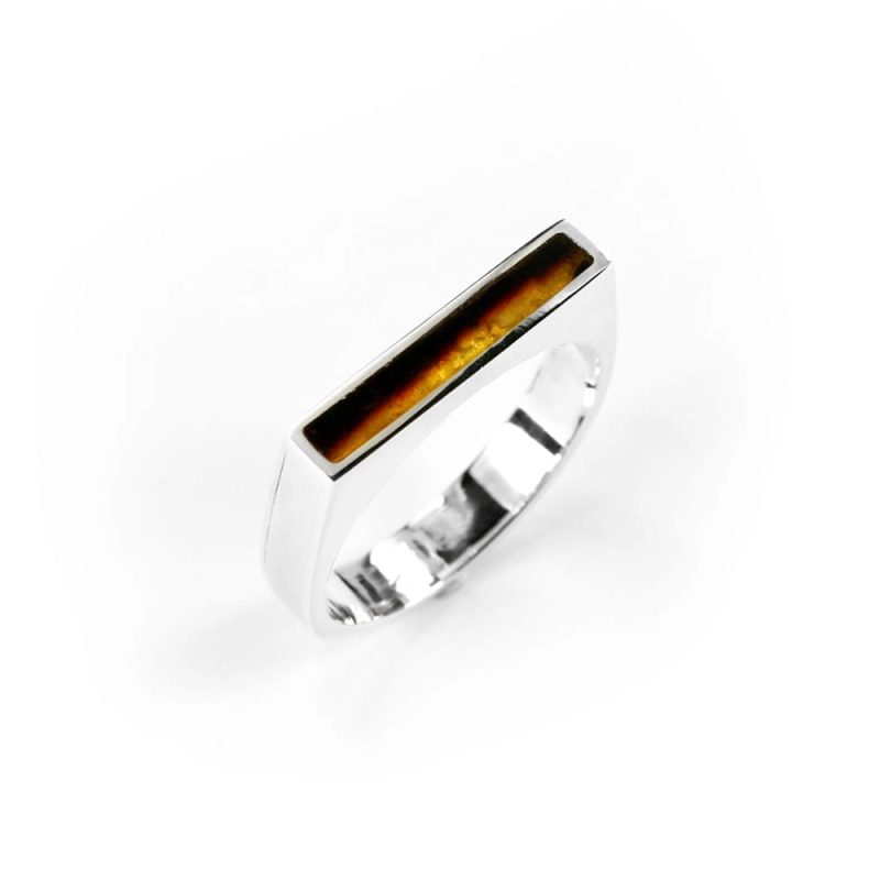 Pierścionek sygnet bursztyn srebro czarny dąb amber wood silver Galeria Bursztyn Tadeusz Dobkowski 6459.jpg
