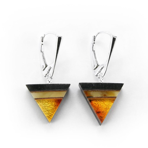 Kolczyki , zapięcie angielskie, srebro 925,  bursztyn bałtycki, czarny dąb, trójkąt  6850