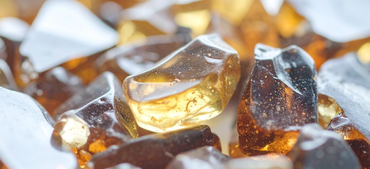 Właściwości zdrowotne bursztynu – fakt czy mit?